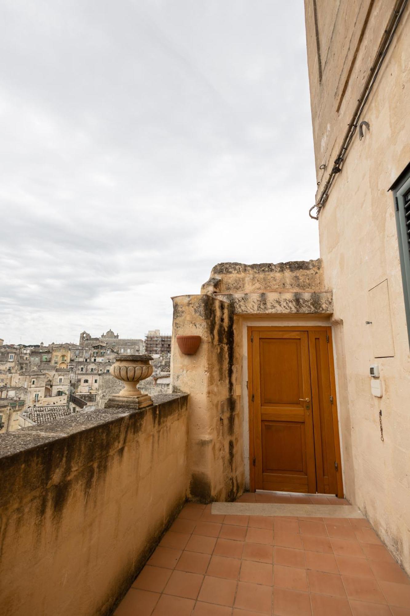 Antica Dimora Storica La Finestra Sul Campanile Matera Exterior foto