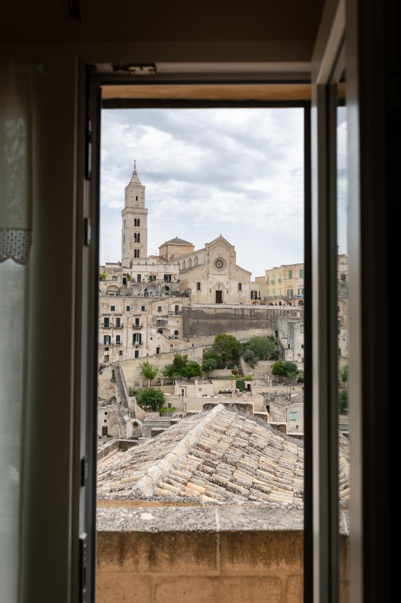 Antica Dimora Storica La Finestra Sul Campanile Matera Exterior foto