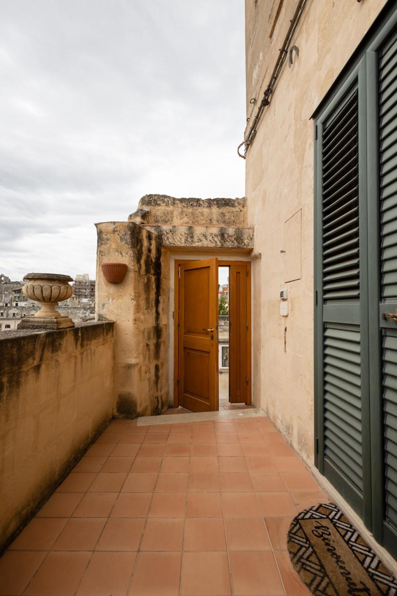 Antica Dimora Storica La Finestra Sul Campanile Matera Exterior foto