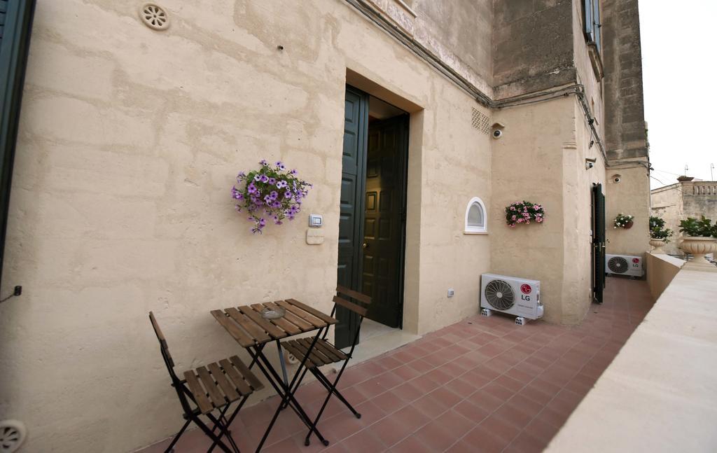 Antica Dimora Storica La Finestra Sul Campanile Matera Exterior foto