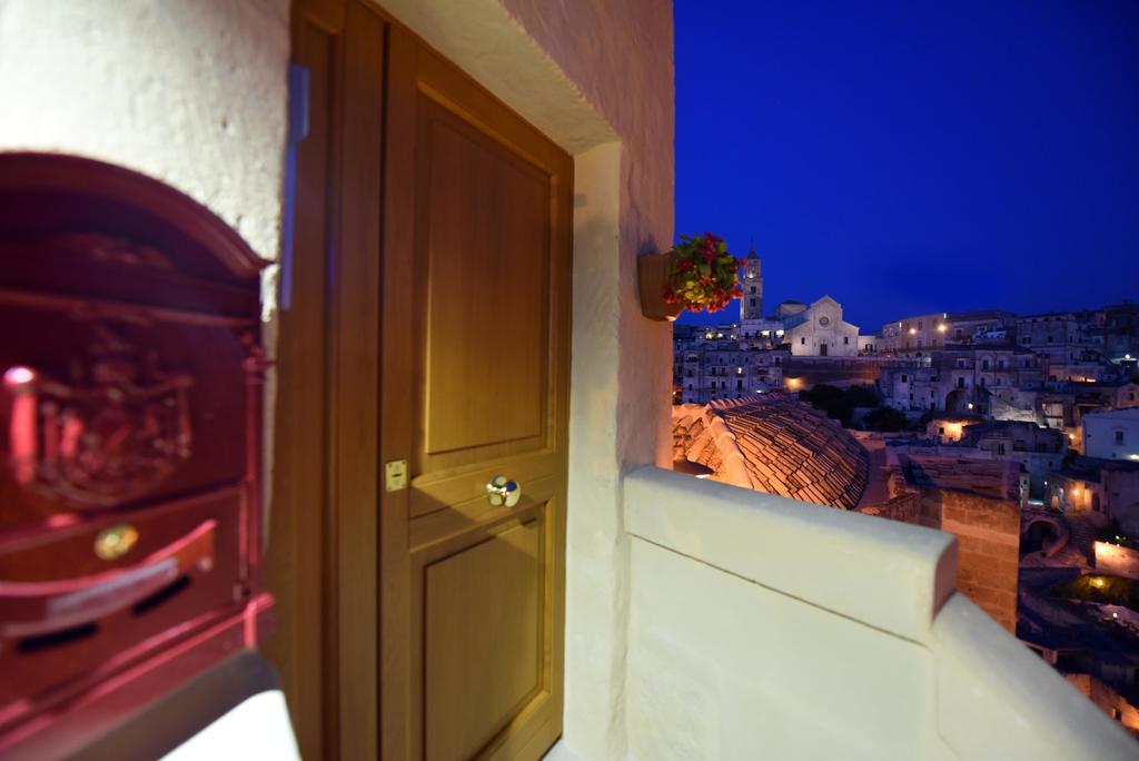 Antica Dimora Storica La Finestra Sul Campanile Matera Exterior foto